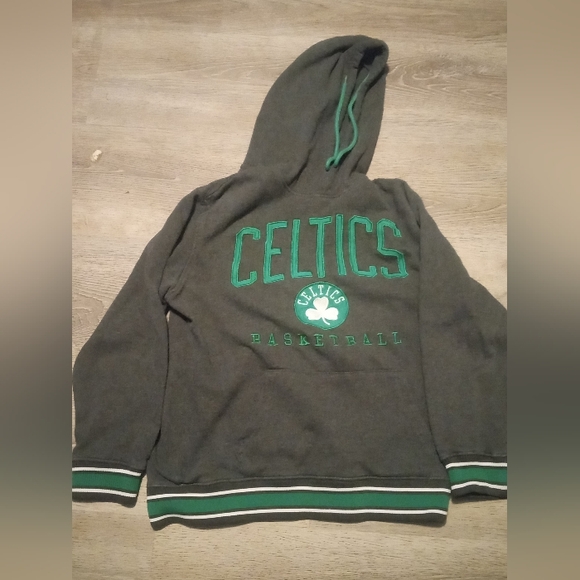 Celtics hoodie - Picture 1 of 4